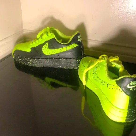 Air Force 82, AF 82 low